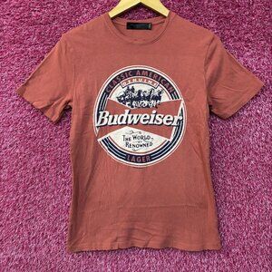 Budweiser The World Renowned Classic American Logo T-Shirt Medium